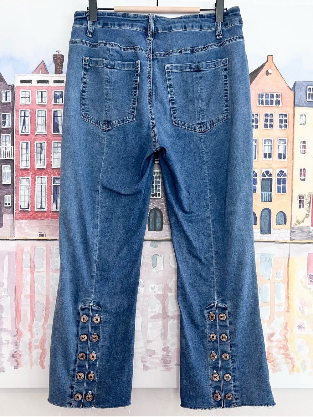 Ethyl Cropped Flare Button-Hem Pull-on Denim Jeans Size 10